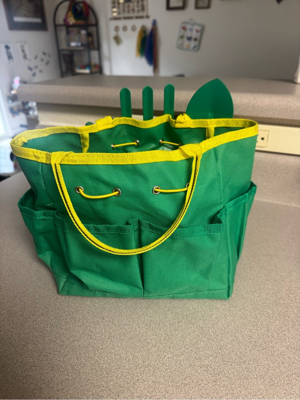 Miracle-Gro Green & Yellow Garden 5 piece Tool Set - Picture 6 of 6